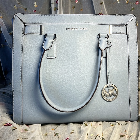 Michael Kors Dillon Satchel EUC - Picture 4 of 14